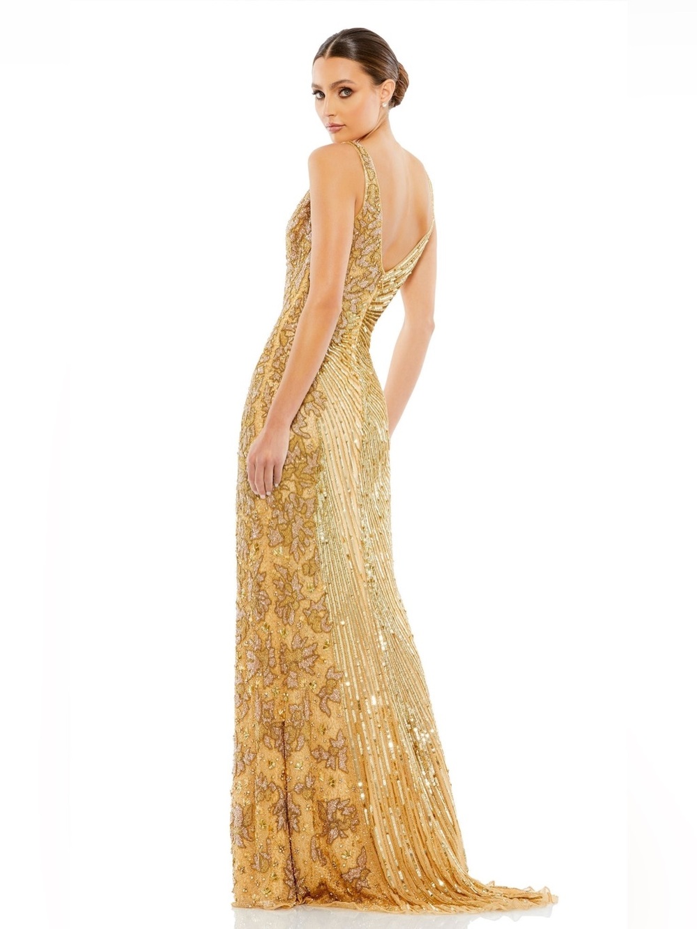 MAC DUGGAL
Gold Beaded Floral Sleeveless Gown